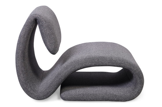 Image 1 of Dan form Dubna fauteuil