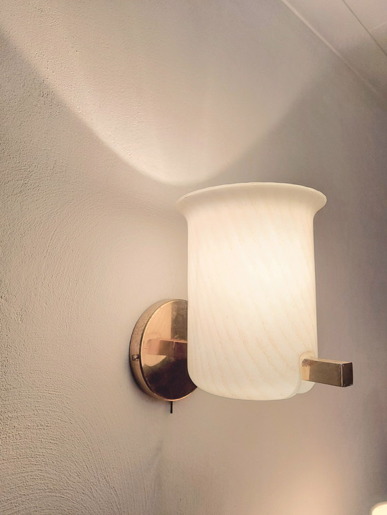 Image 1 of vintage wandlamp,  Murano glas swirl