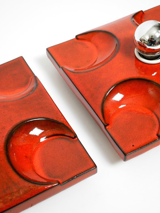 Image 1 of Drei schöne original 1970er Space Age rote Keramik-Wandlampen