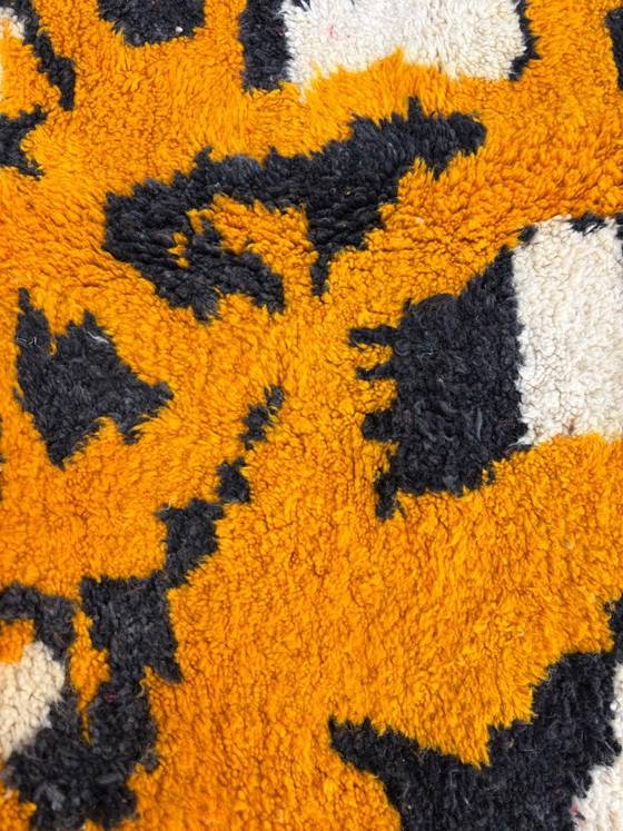 Tappeto in Lana M’rirt Stampa Leopardo Giallo Senape, 200 × 300 cm, leslosanges, Tappeti, Arancione, Modern (foto 3 di 10)