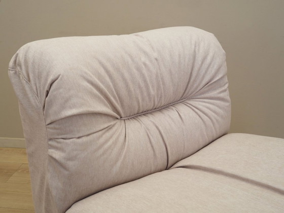 Image 1 of Beiger Sessel, italienisches Design, 1970er Jahre, hergestellt in Italien