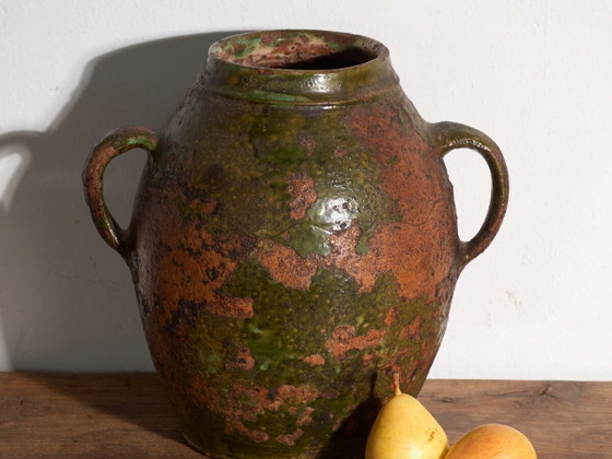 Antieke geglazuurde aardewerken pot met twee handvatten – Centraal-Europa, circa 1920 – Decoratieve objecten (photo 2 of 40)