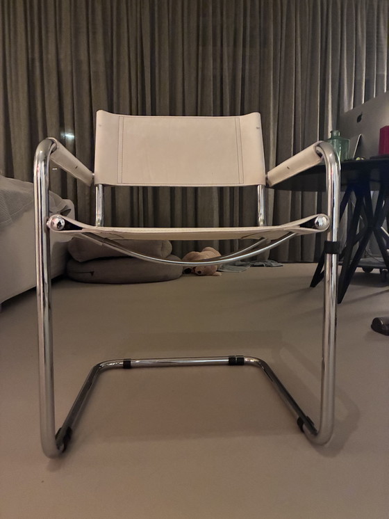 Image 1 of 4 sedie in stile Marcel Breuer - cuoio bianco