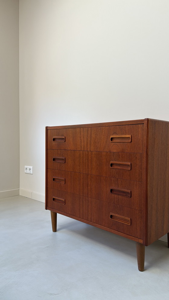 Image 1 of Commode vintage danoise en teck à 4 tiroirs