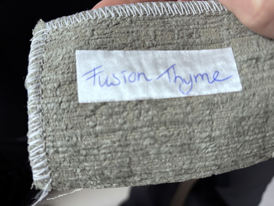 Image 1 of richmond hill park corner NIEUW