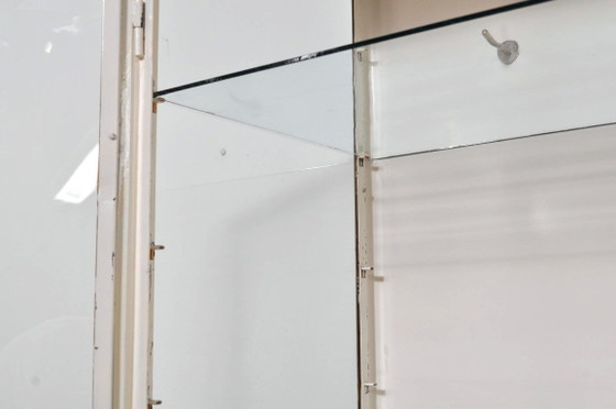 Vitrina/armario de boticario antiguo, 1979 – Glass, Metal (photo 7 of 8)