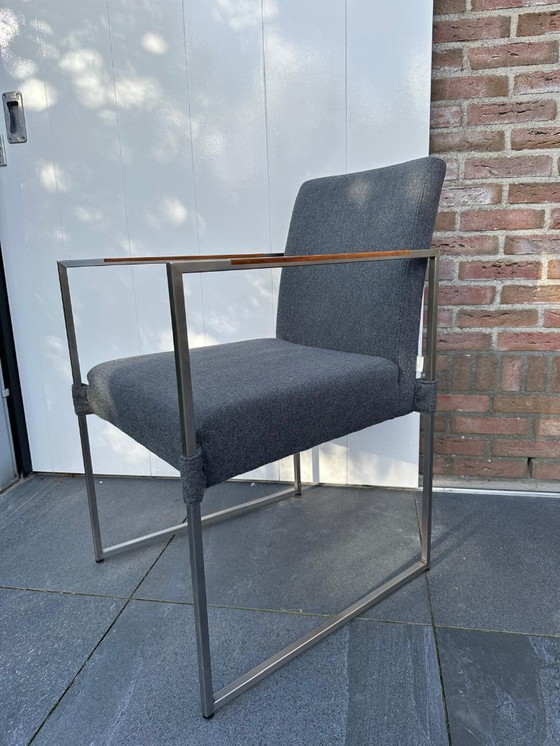 Image 1 of Bert Plantagie Hidden – opgeknapte design eetkamer- en salonset (noten + RVS)