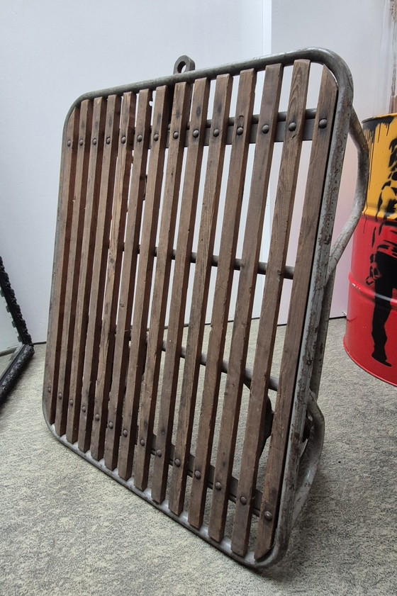 Chariot d'usine vintage – Tables basses, Metal, Rubber (photo 5 of 12)