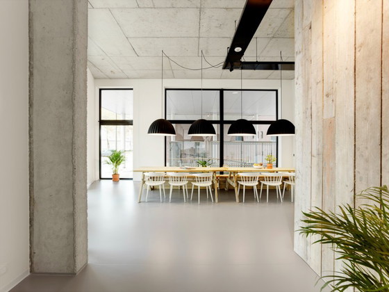 Image 1 of Muuto Under The Bell – Black – Acoustic design pendant lamp