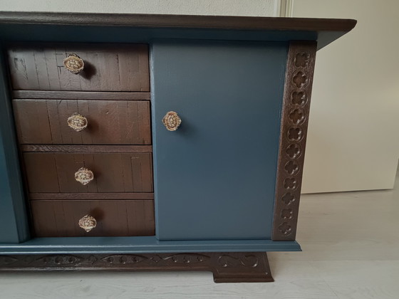 Image 1 of Laag dressoir gerestyled 