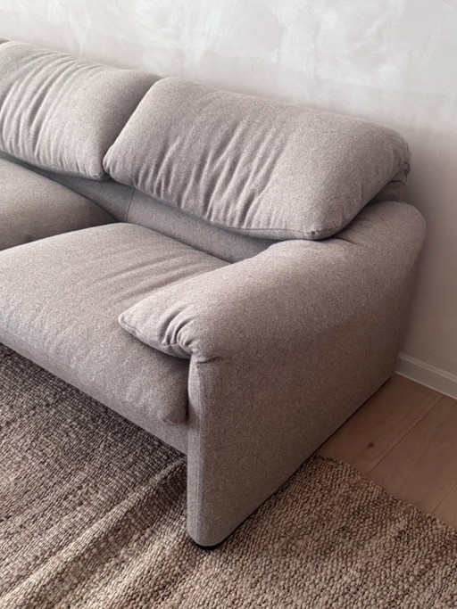 Cassina Dreisitzer – 3 5 zitsbanken, Textile (photo 2 of 7)