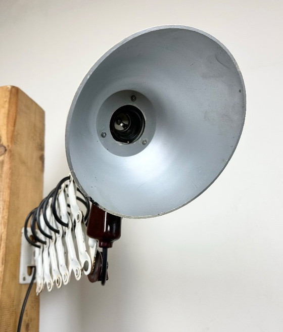 Image 1 of Lampada a forbice industriale della Germania dell'Est di VEB Zweckleuchtenbau Dresden, anni '50