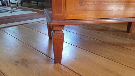 Image 1 of Credenza design vintage 1990