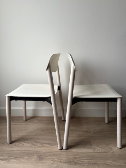 2 sedie di design svedese Lammhults Penne – impilabili