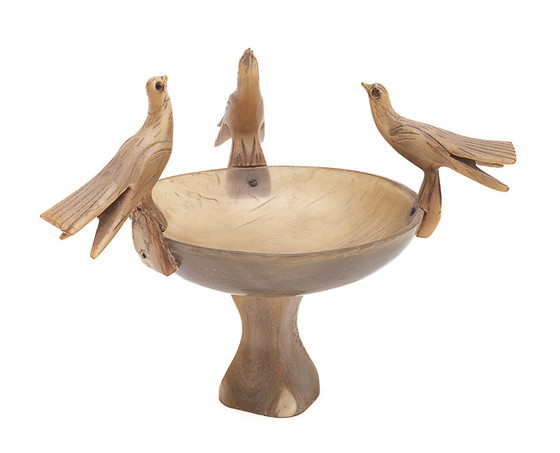 Image 1 of Piccola tazza in corno intagliato