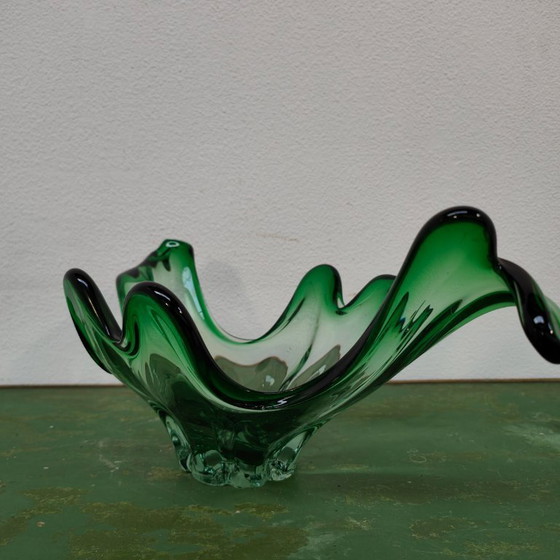 Image 1 of Ciotola per frutta in vetro verde vintage Ciotola in vetro di Murano
