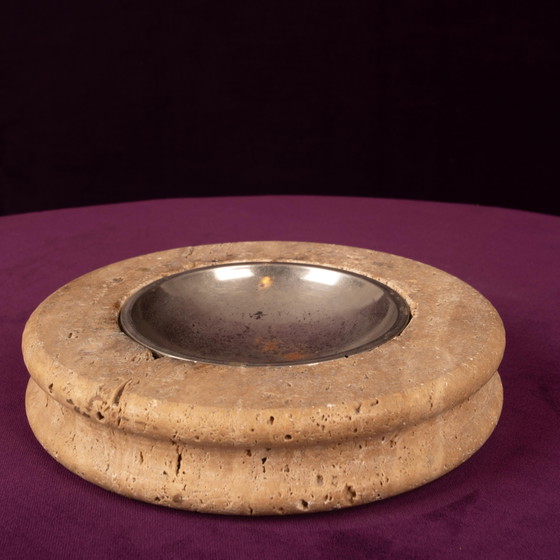 Round Italian Travertine Ashtray with Removable Metal Dish 1970 – Table accessories, Italian Design (photo 8 of 12)