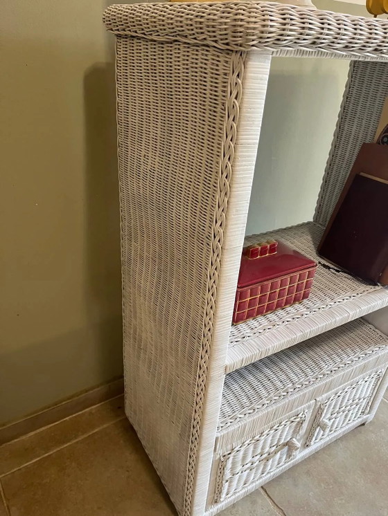 Weiße Korbmöbel – Vitrine, Wicker, Rattan, Vintage (photo 16 of 21)
