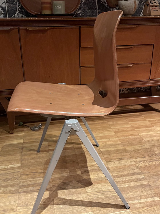 Image 1 of Set van zes authentieke Pagwood Pagholz stoelen in uitstekende staat.