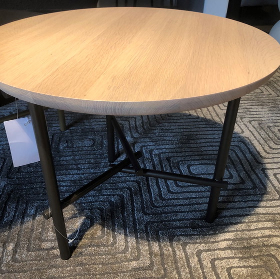 Image 1 of Pode Skitch salontafel