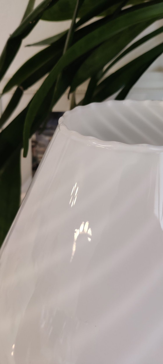 Image 1 of Paire de lampes champignon en verre tourbillonnant de style Murano – Blanc – État neuf