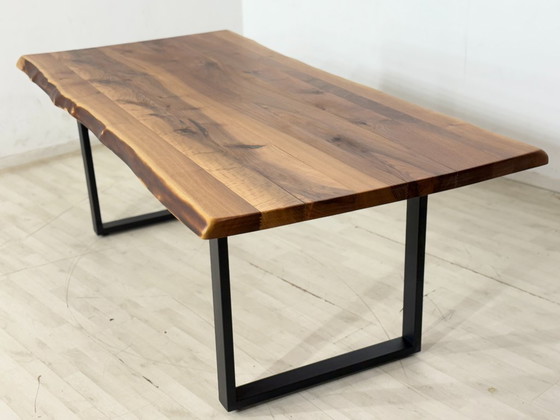 Massief houten eettafel van walnoothout / Tafel / Eettafel / Vergadertafel / Woonkamertafel / 220 cm breed (photo 10 of 13)