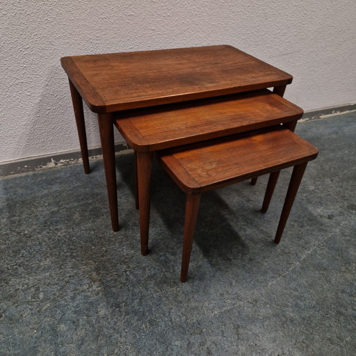 Ensemble de table basse et tables d'appoint vintage danoises Mimiset