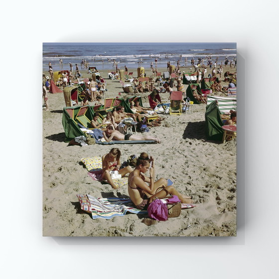 Image 1 of 1x fine art print | Zandvoort 1962 | analoge kleuren vintage interieur