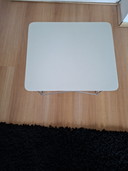 2 tables d'appoint Vitra