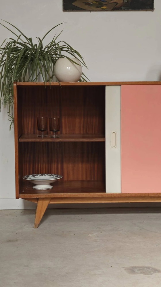 Credenza U452 rosa e bianca di Jiri Jiroutek per Interier Praha – Armadi contenitori, Legno, Design (photo 6 of 28)