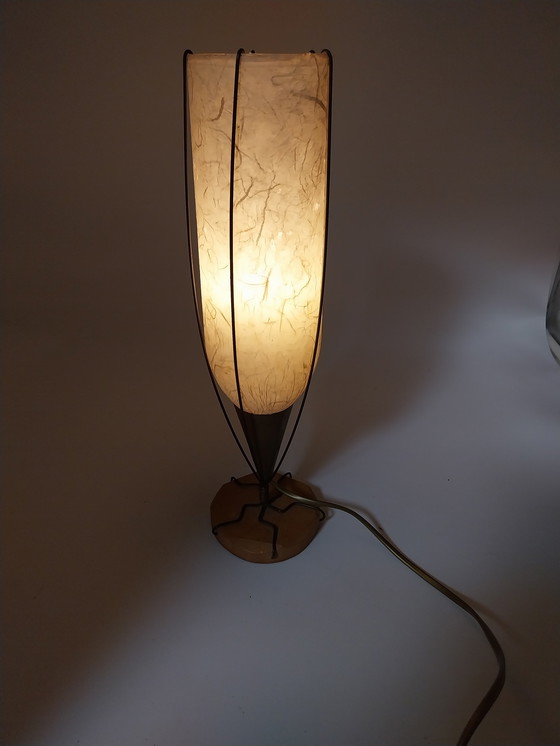 Image 1 of 1 x mid-century table lamp in copper, wood and plastic, labelled Reinier
