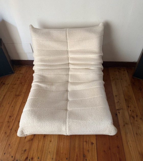 Image 1 of Off-white lounge chair in the Togo style, Space Age design