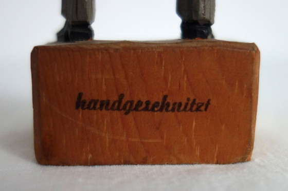 Image 1 of Statue allemande en bois Jaschke Pretzl gynécoloque vintage