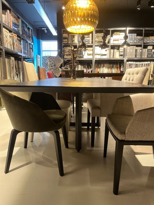 1x Tavolo Diez Geisha