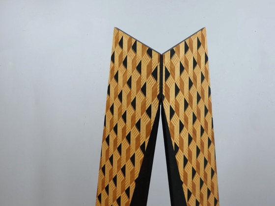 Image 1 of Chaise à dossier haut postmoderne, style Studio Alchimia et Memphis, années 1980