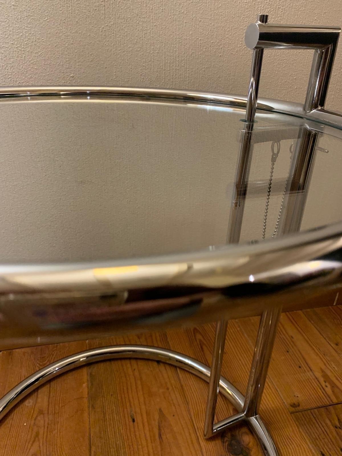 ClassiCon E1027 Adjustable Eileen Gray side table | €400 | Whoppah