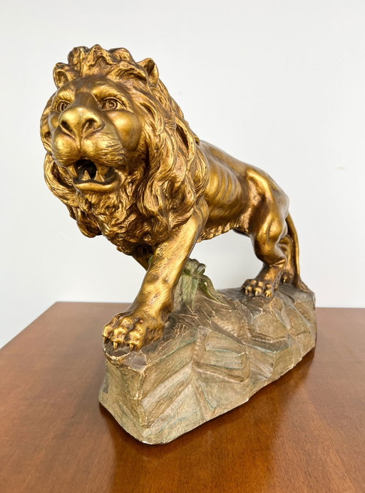 Gran estatua de un tigre de color latón, principios del siglo XX