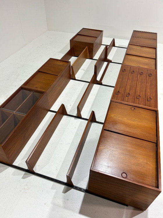 Sistema di pareti modulari in teak di Kai Kristiansen, danese, anni '60. – Armadi a muro, Wood (photo 5 of 22)
