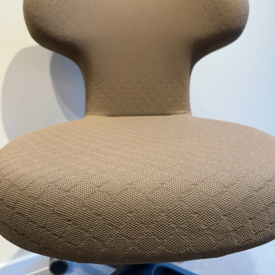 Image 1 of Vitra Pivot bureaustoel
