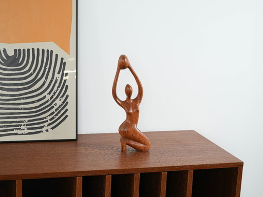 Sculpture en teck représentant une femme, design danois, années 1970, fabriquée au Danemark