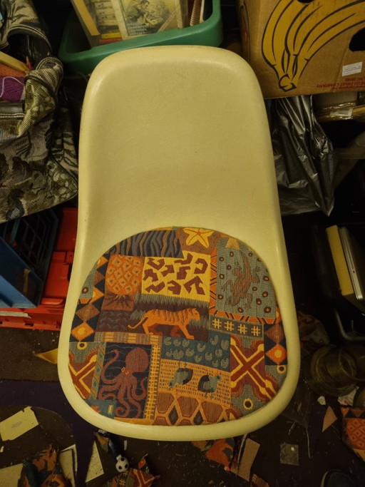 Original Herman Miller Eames Fiberglass Side Chair Vintage