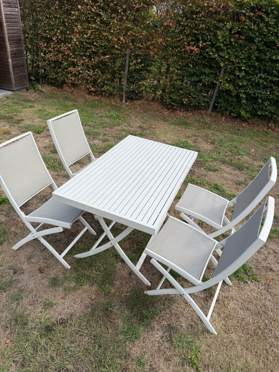 Witte Tuinset Met 4 Stoelen Kati&Kebon – Jati & Kebon, Textile, Aluminium (photo 6 of 8)