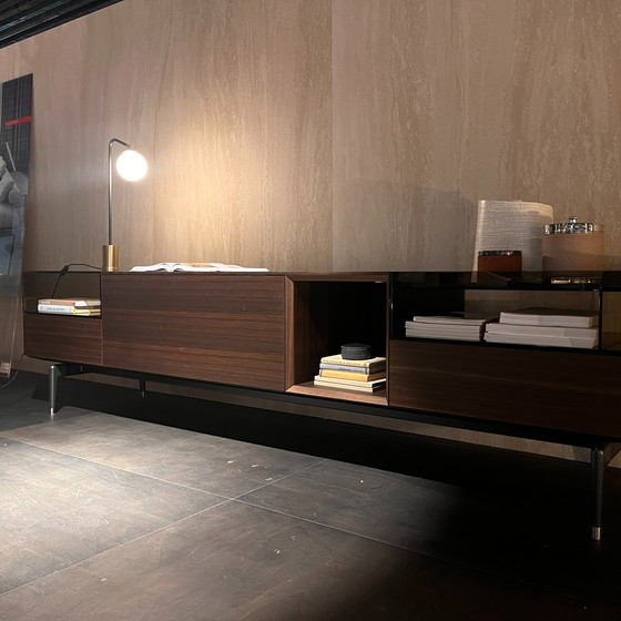 Image 1 of Buffet Flexform Jeremy