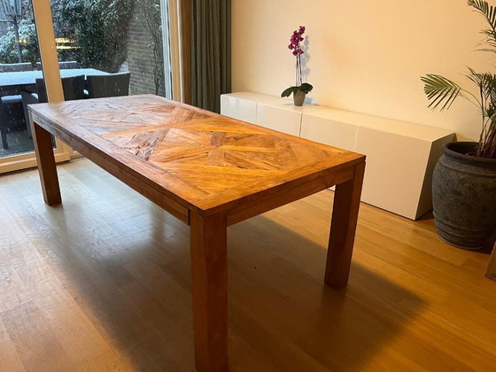 Image 1 of Table à manger et table basse uniques en teck massif