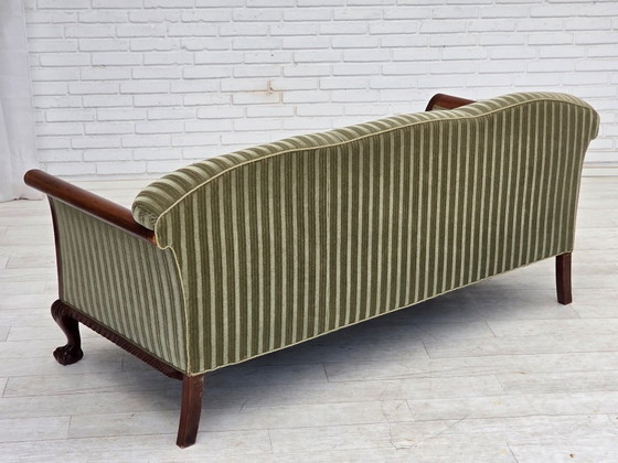 Image 1 of Deense driezitsbank uit de jaren 50, groene meubelvelours, teakhout.