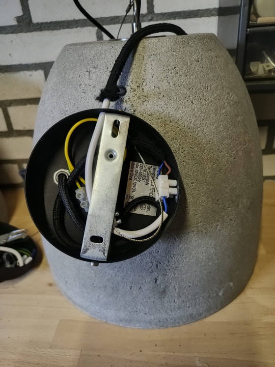 Image 1 of 2 lampade a sospensione in cemento