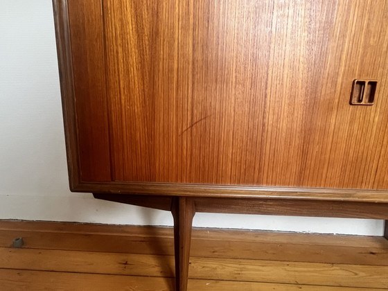 Vintage Sideboard – Cabinets, Wood (photo 12 of 15)