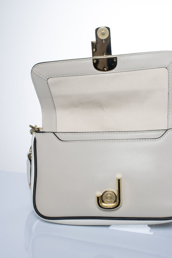 Image 1 of Bolso de hombro J Marc de Marc Jacobs en color beige/negro.