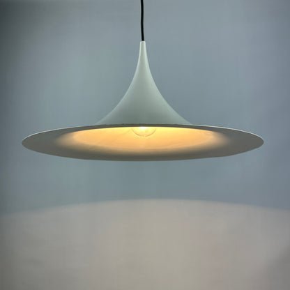 Lámpara colgante sombrero de bruja estilo Niebla y Mørup