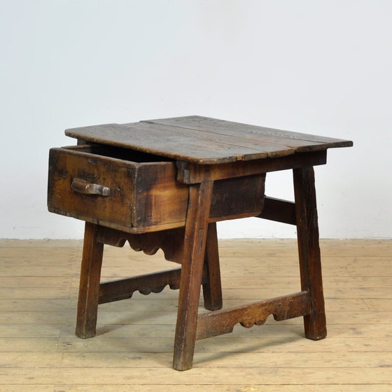 Image 1 of Table espagnole, XVIIIe siècle